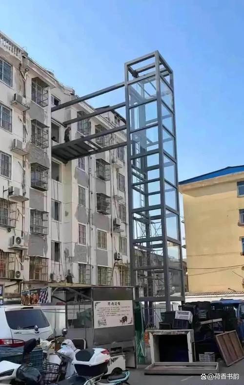 超过11层必须两个电梯吗 超过11层必须两个电梯吗