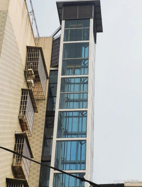 在网上购买手镯彩绳一般要花多少钱? 在网上购买手镯彩绳一般要花多少钱?