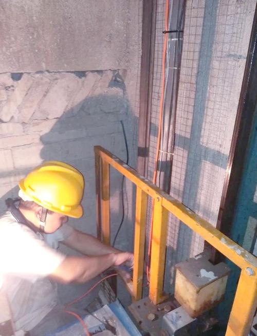 全过程讲解电梯监控无线网桥如何安装 全过程讲解电梯监控无线网桥如何安装