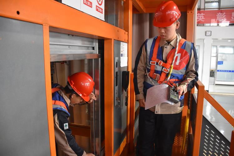 电梯安装与维修这个专业有前途吗 电梯安装与维修这个专业有前途吗