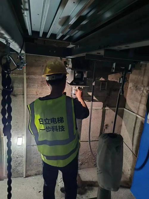 主体施工室外电梯安装要求 主体施工室外电梯安装要求