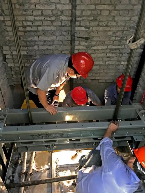 主体施工室外电梯安装要求 主体施工室外电梯安装要求